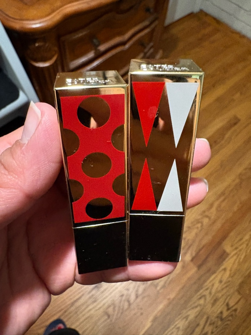 Estee Lauder 2 Lipsticks